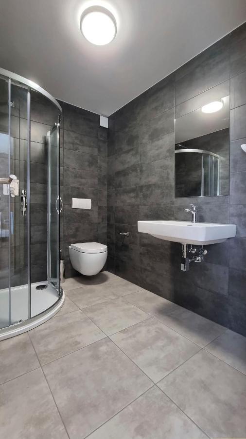 Novohradska Hotel Ceske Budejovice Bagian luar foto