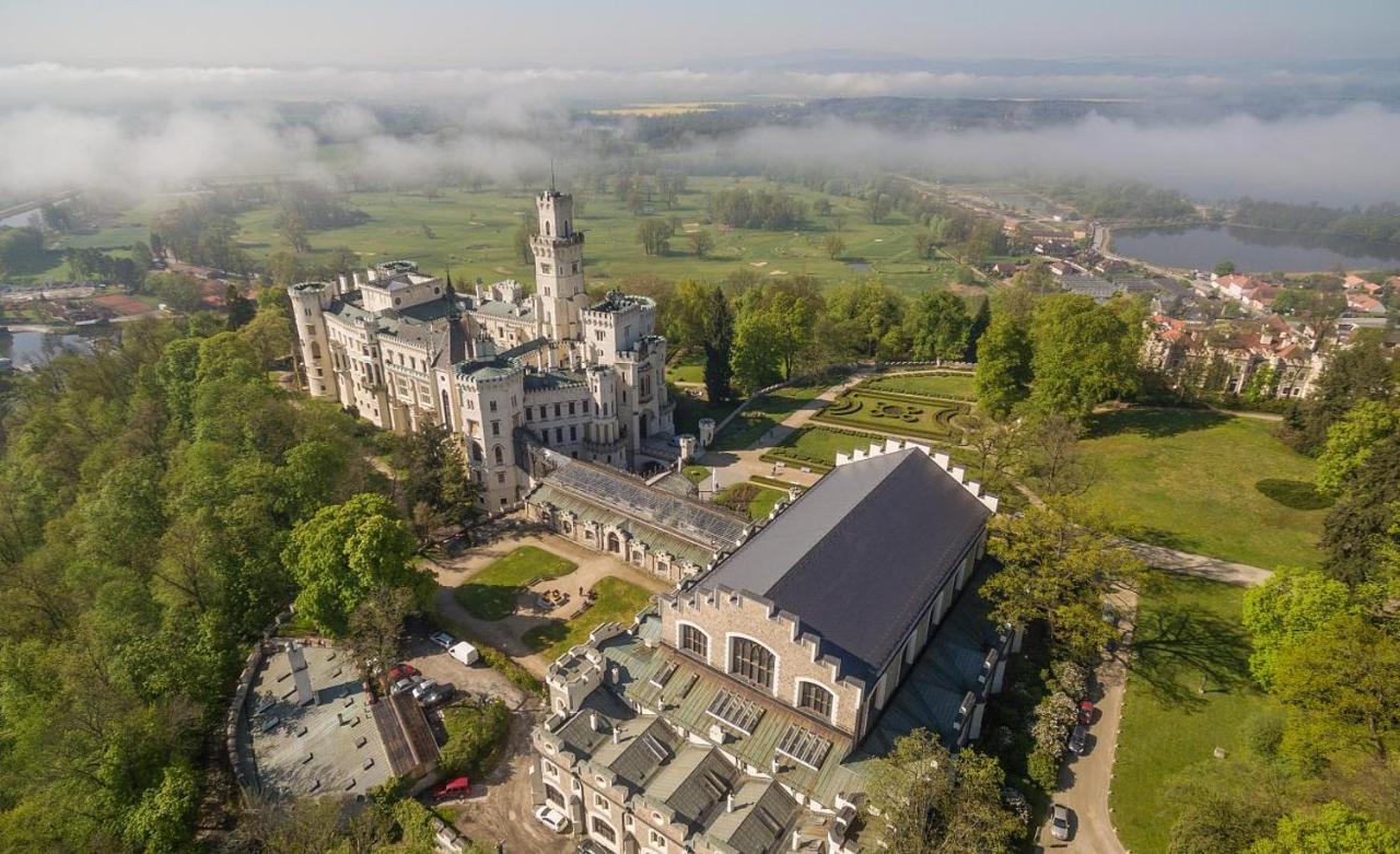 Novohradska Hotel Ceske Budejovice Bagian luar foto