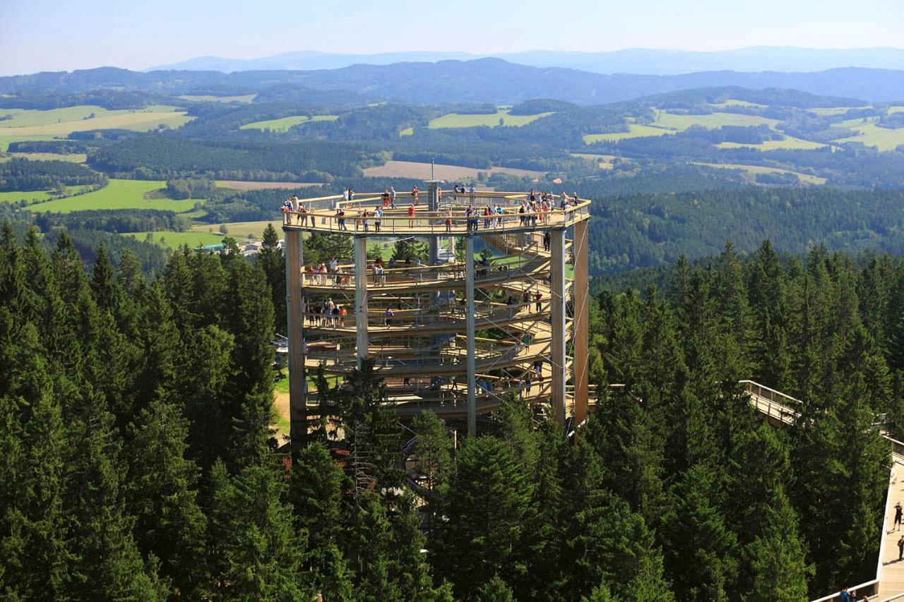 Novohradska Hotel Ceske Budejovice Bagian luar foto